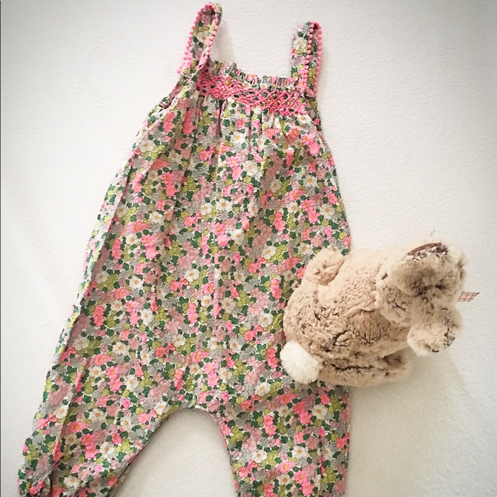 Baby Boden 6-12 Month Smocked Romper
